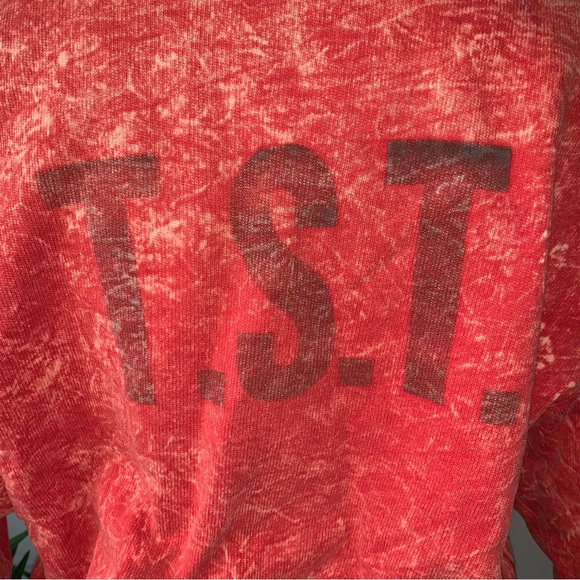 v i n t a g e :: Acid Wash Distressed Sweater Ton Sur Ton - Picture 14 of 15